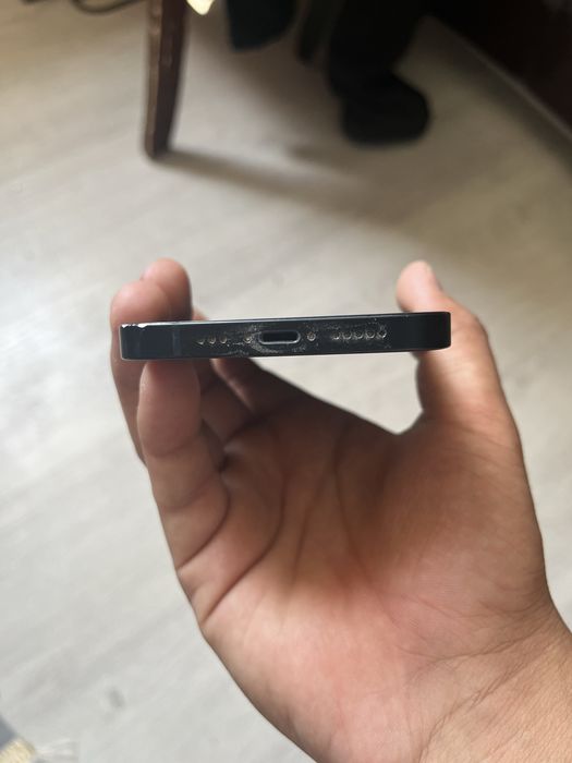 Продам iphone 13 черный