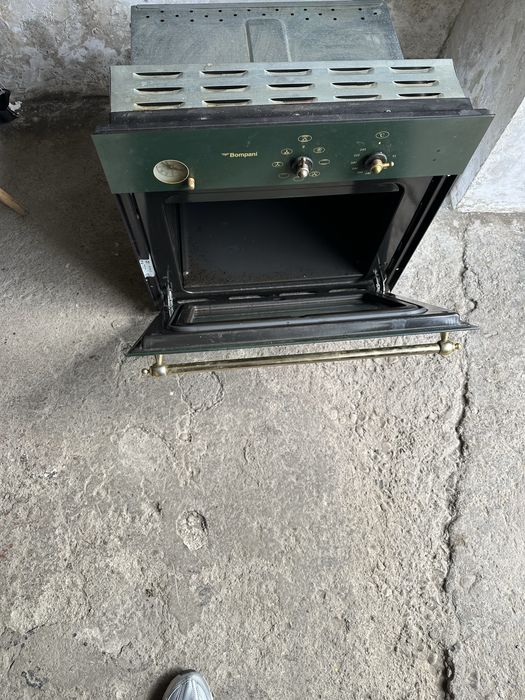 Фурна за вграждане Bompani