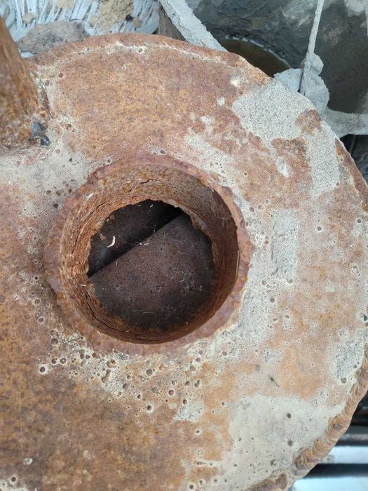 piramida katyol  sotiladi 150 kv lisi