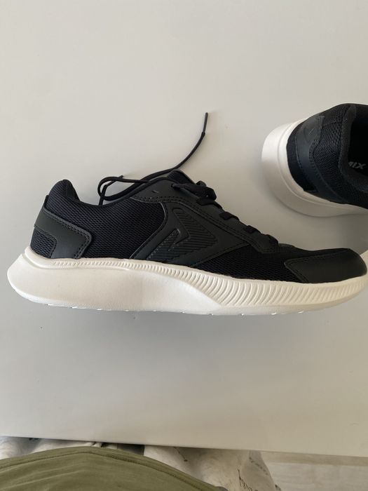 Кроссовки для подростка