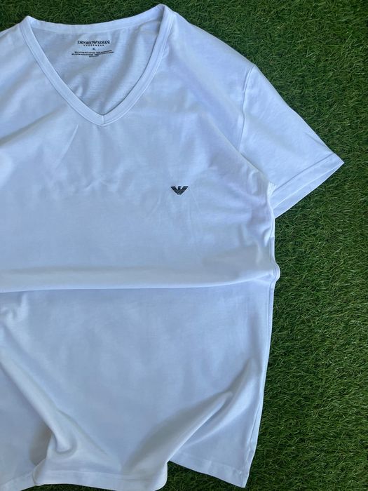 Мъжка блузка с къс ръкав : Emporio Armani Underwear V- Neck XL