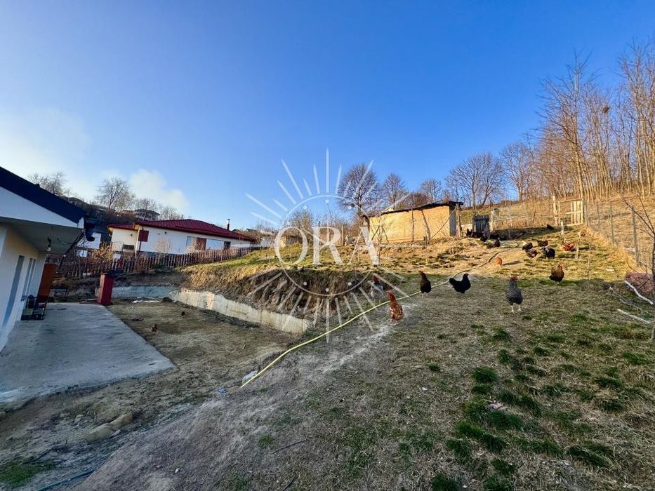 CASĂ INDIVIDUALĂ PE 1 NIVEL  154 mp utili 2.400 mp teren - an constructie 2022 - Feleacu