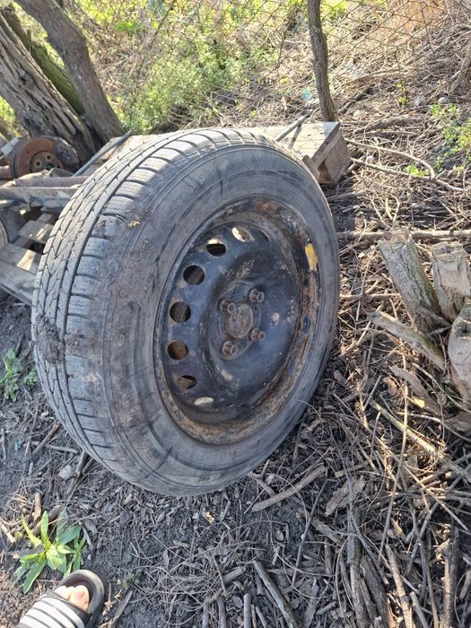 Vand punte spate dacia Logan 1 buna fara defecte se da complecta