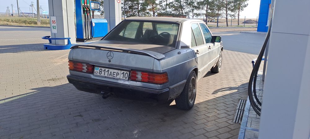 Продам мерседес 190