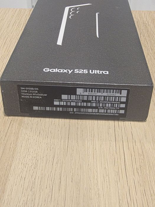 Samsung Galaxy S25  Ultra 512GB WhiteSilver nou/nefolosit -0 cicluri incarcare
