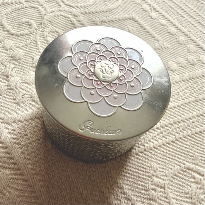 Пудра Meteorites Guerlain