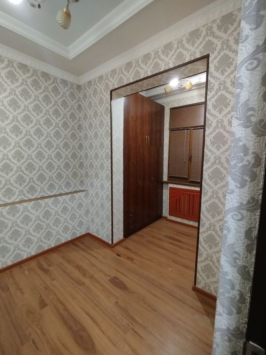 Чиланзар20 ор магазин AYGEN 30м² подвал в доль дороги 3ком 35м²подвал