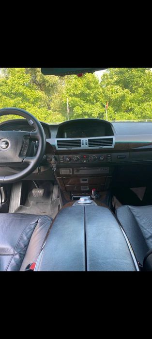 Продавам БМВ Е65 740d V8