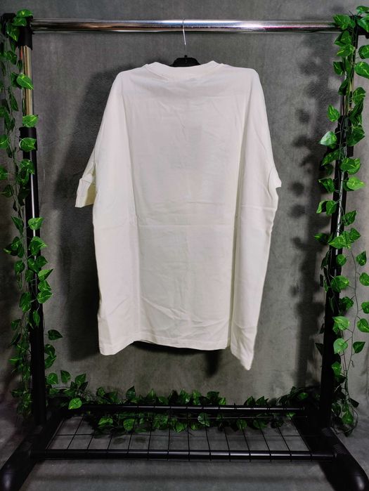 triocu burberry alb marimea L