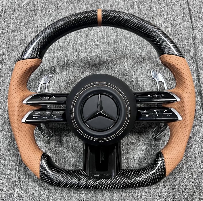 Volan Mercedes AMG Piele Carbon Padele la comanda