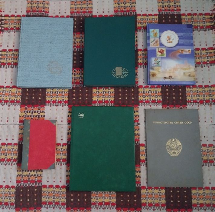 Clasoare cu timbre vechi Românești și Străine de colecție.