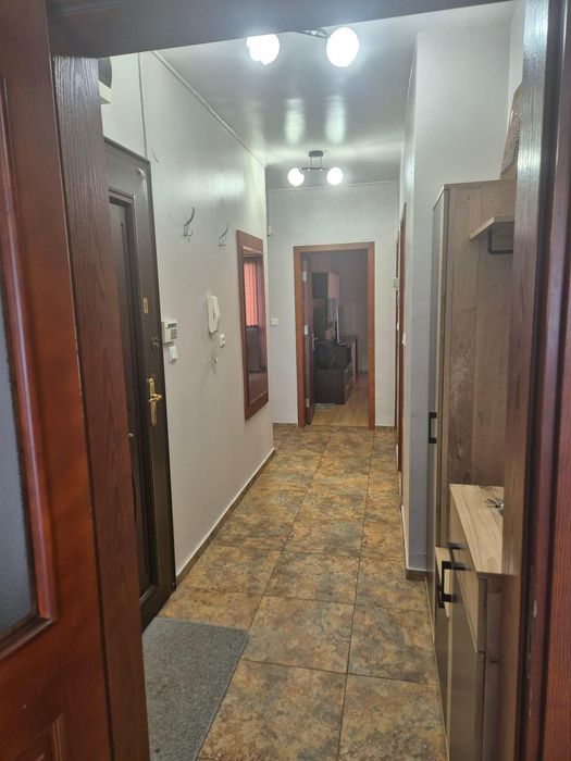 Дава се под наем Тристаен апартамент в Варна, Базар Левски - 107 кв.м за 648.21 € - Снимка #8