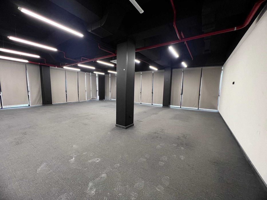 Современный офис 670 м² с ремонтом на Новомосковской, бизнес-центр(55)