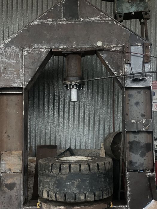 Услуги гидравлического пресса разной модификации