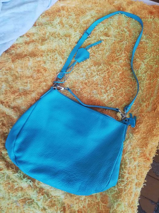 Продам женскую сумку