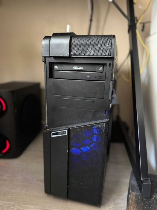 PC Gaming– RX 6600, Ryzen 5 5600, 16GB RAM