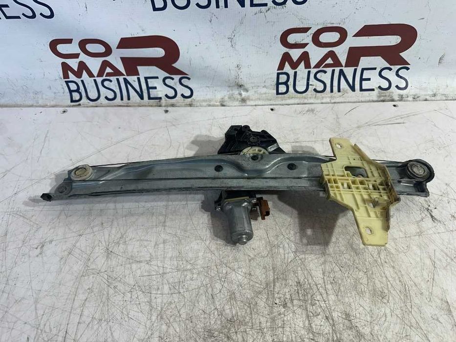 Dezmembrari  DACIA LOGAN 3 Macara geam electric dreapta fata cod piesa 807209782r