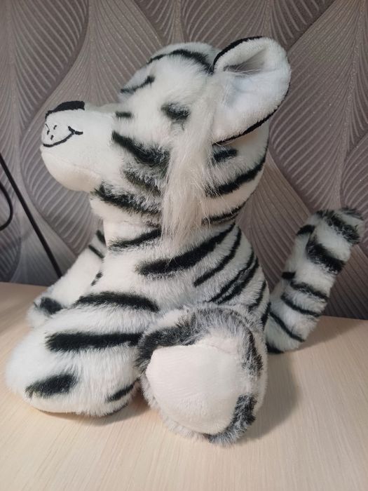 Продаю игрушечного барса, отличное состояние