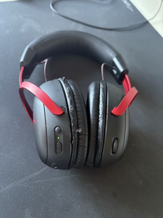 Căști Gaming HyperX Cloud III Wireless (Doar căștile, fără stick USB/microfon)