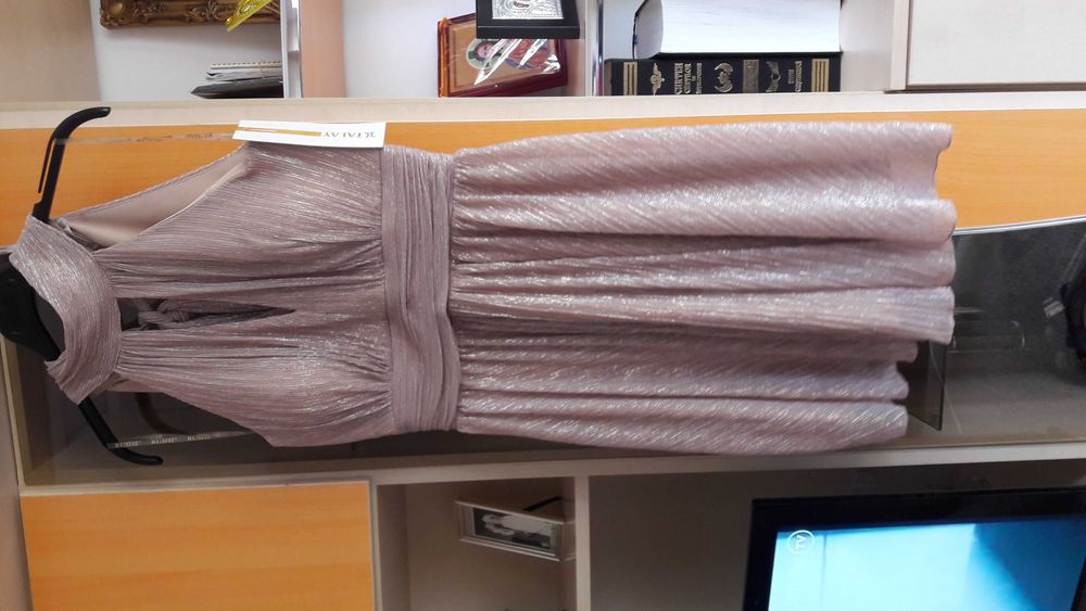 Rochie pocazie aurie