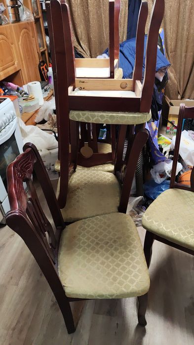 Продам 6 стульев