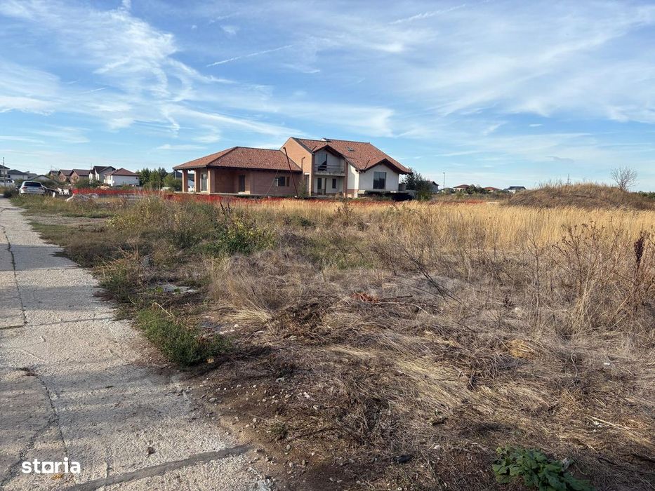 Casă de vânzare cu 6 camere și mansardă teren 2500mp Padure Cernica