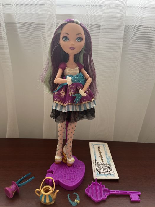 Ever After High – Madeline Hatter Signature (2013) – Оригинална Mattel