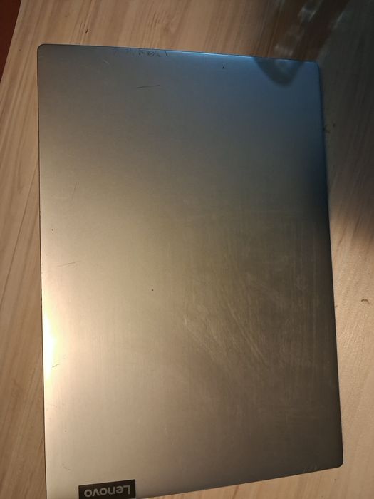 Лаптоп Lenovo 81MX