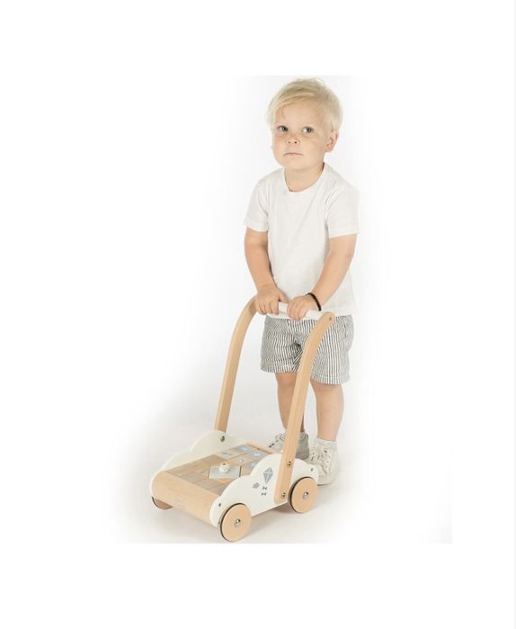 Antemergator de lemn Label Label cu cuburi si ceas