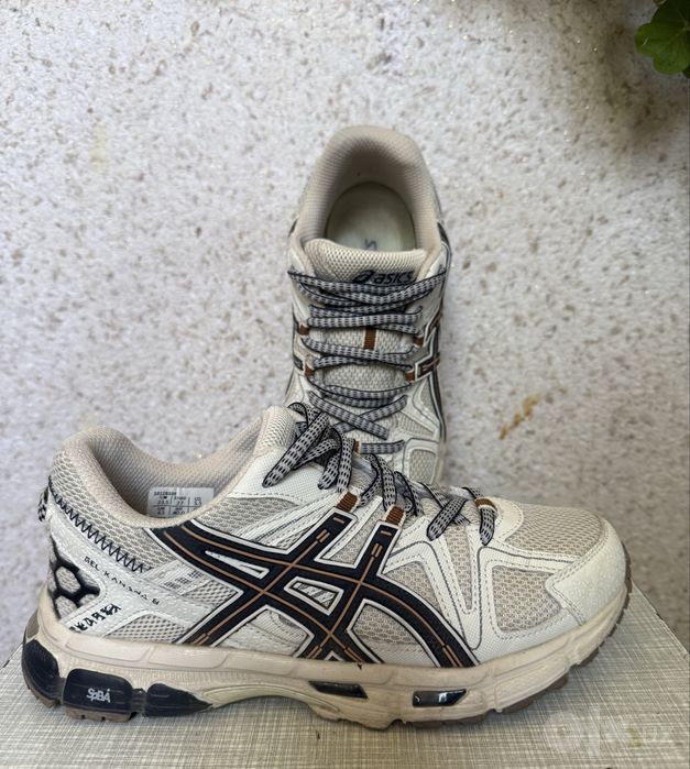 Кроссовки женские asics