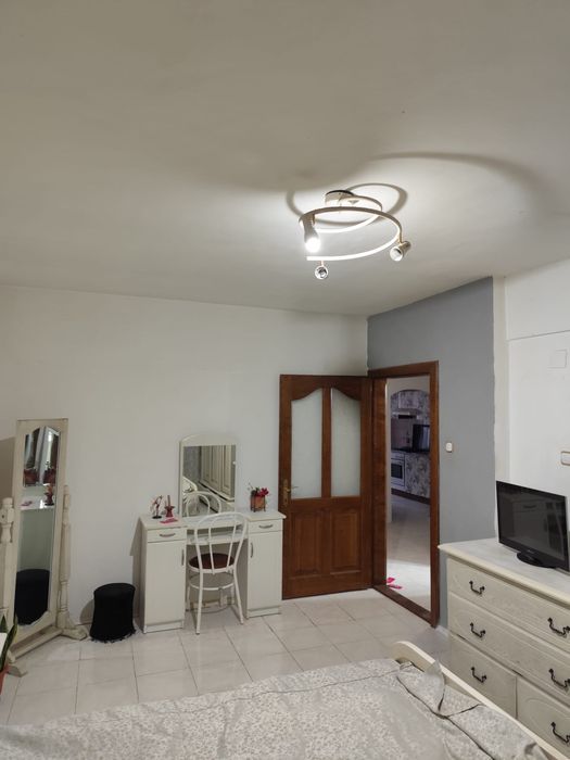 Apartament centru  cu 2 camere