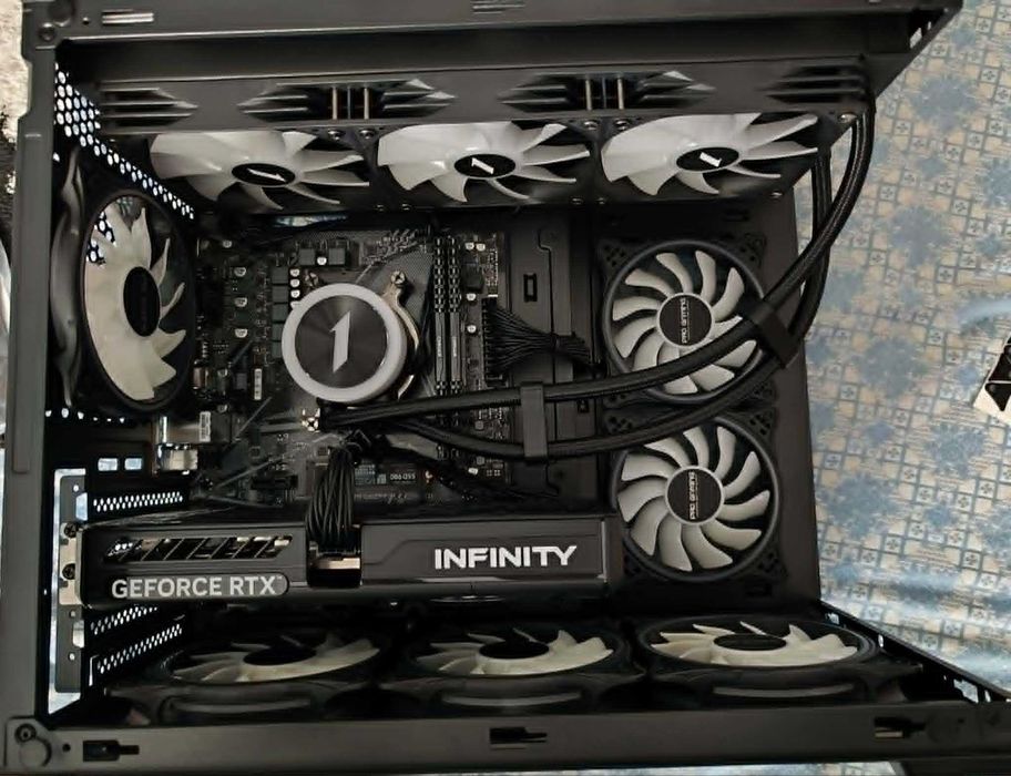 NOU-UNITATE PC Sistem GAMING,AMD Ryzen 7 5700x,32 gb DDR4,RTX 5060,m.2 1TB