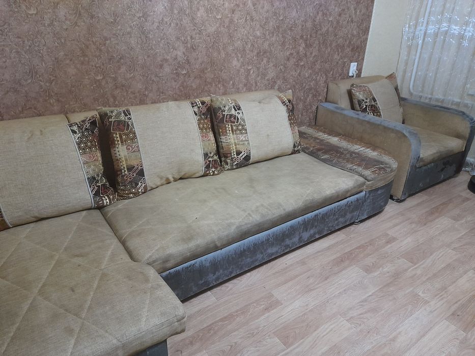 Мягкий уголок отдам