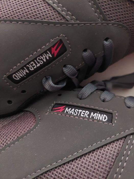 Oferta Adidașii Bărbați Noi Nr 40 la cutie calitate foarte bună