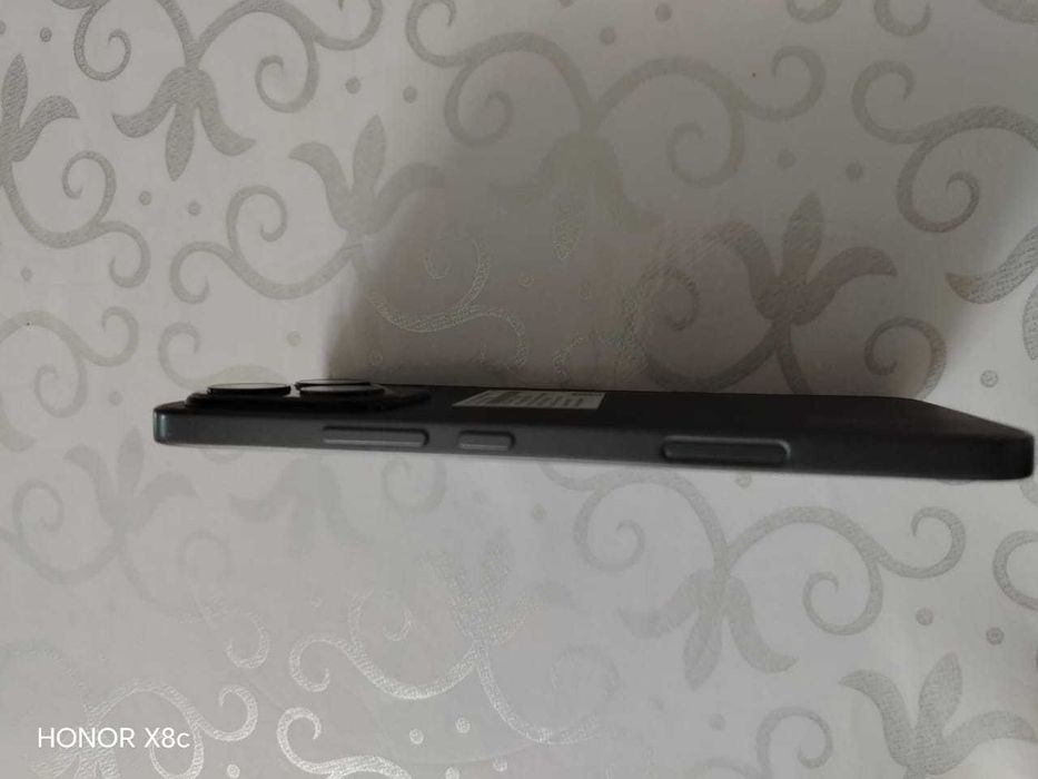 Продаю Honor 400 lite