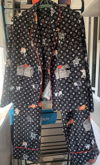 Продам пижамный костюм