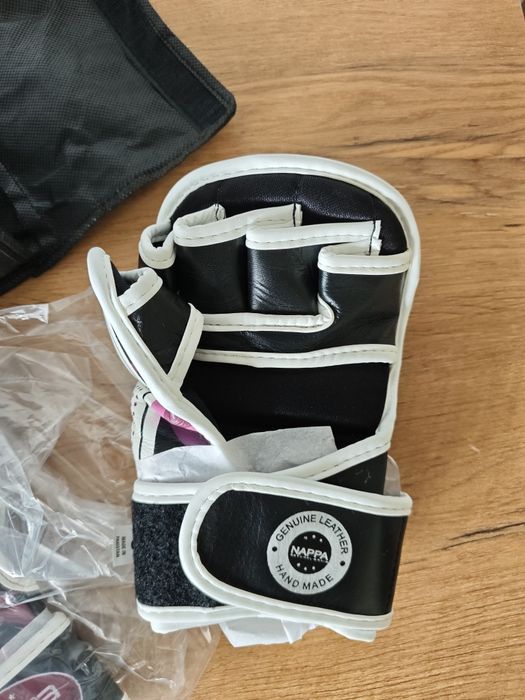 Mănuși MMA, noua, Armura