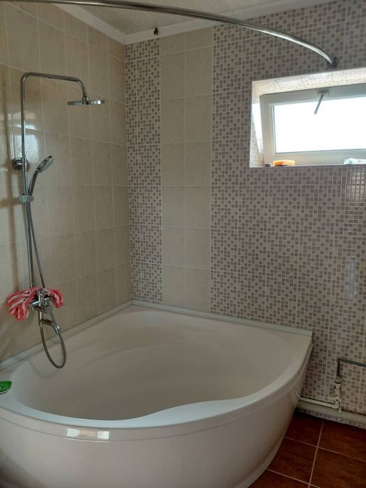 Продаётся 2-х комнатная квартира в центре Кибрая