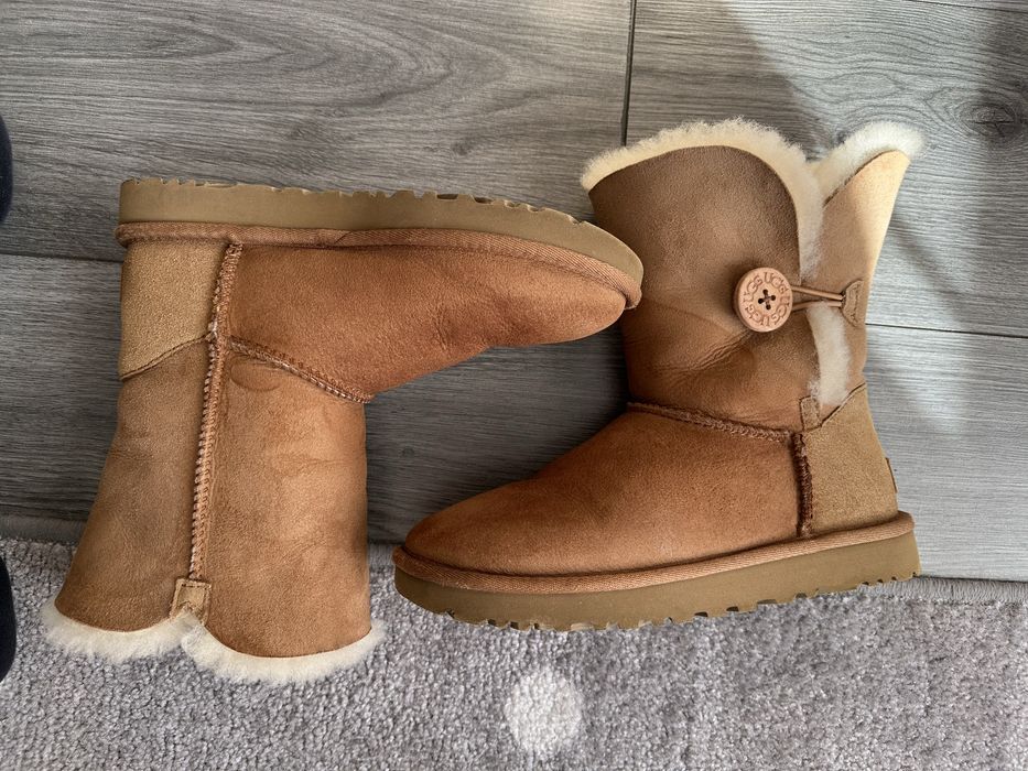 UGG ботуши оригинални размер 37