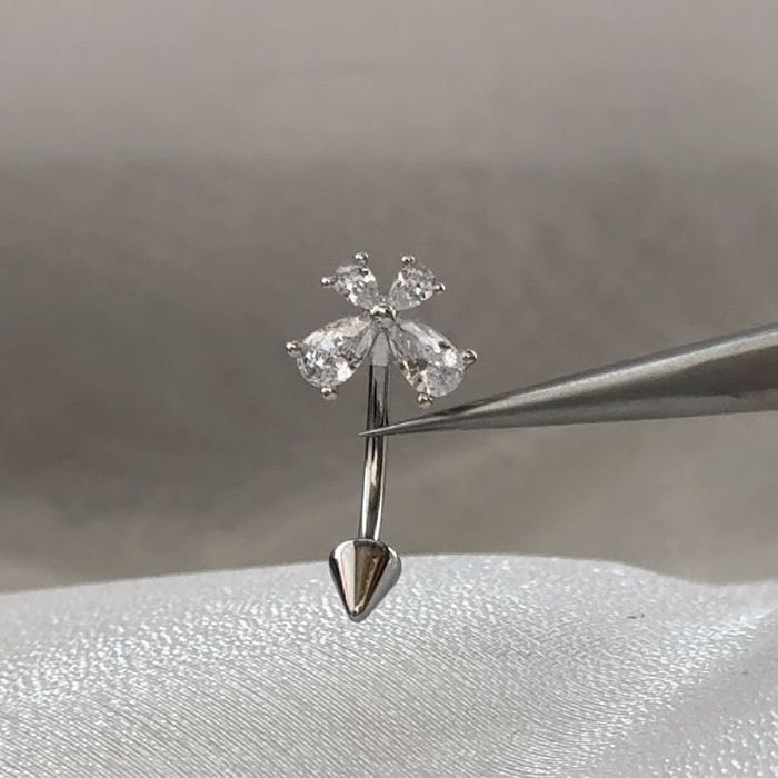 Продам украшение пирсинга для брови