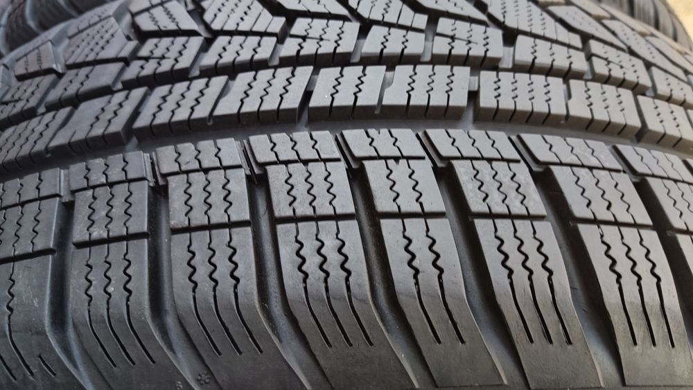 4бр. зимни гуми 215/60/17 Hankook 
dot23
7mm