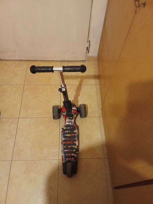 Продавам детско колело и тротинетка комплект