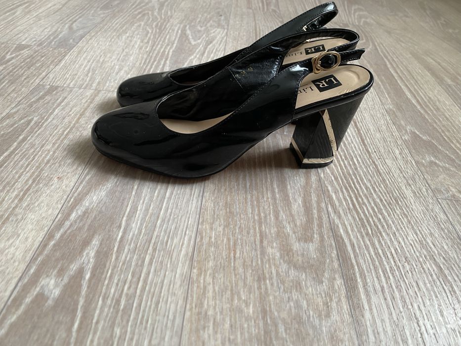 Продам туфли Турция размер 38