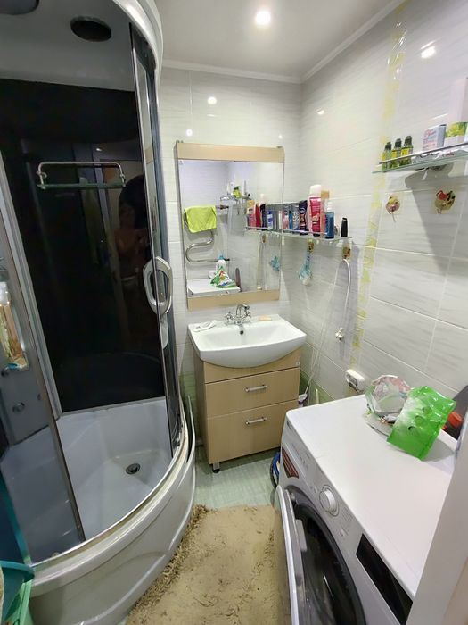 Продается 2-комн (7-43, 1 эт)