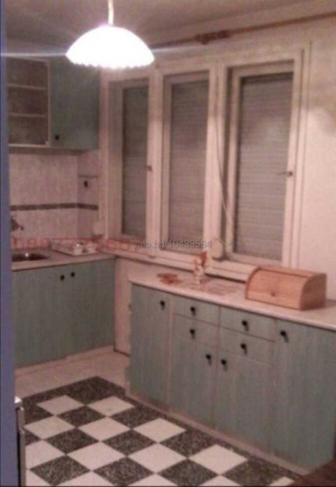 Продава се Етаж от къща в Пловдив, Прослав - 169 кв.м за 483 €/кв.м - Снимка #1