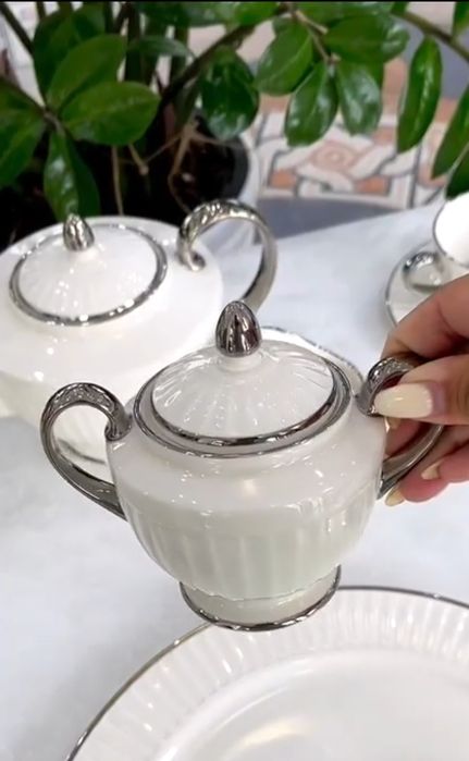 Сервиз чайно-столовый