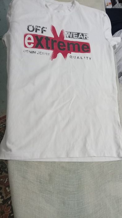 Продам рубашки школьные белые б/у