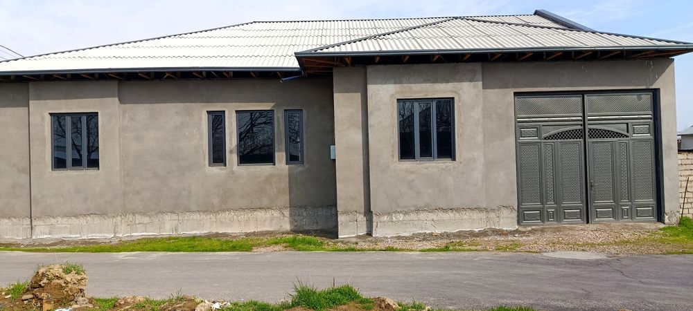 Uchastka uy sotiladi