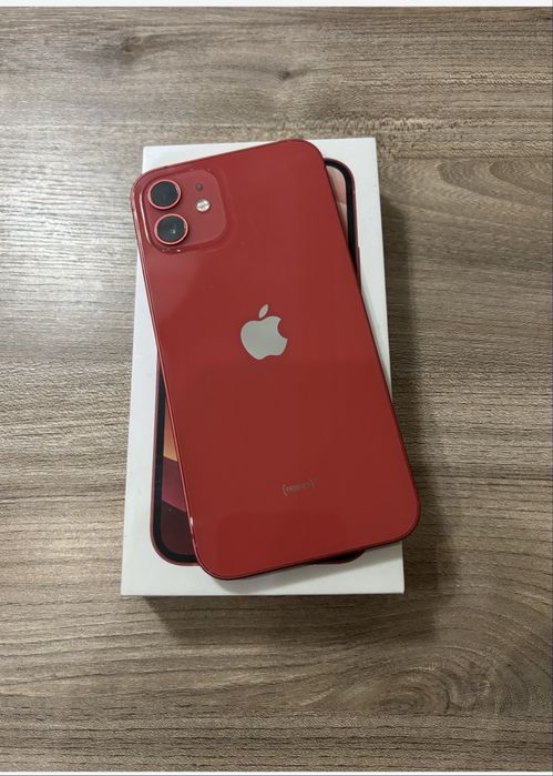 Iphone 12 red.