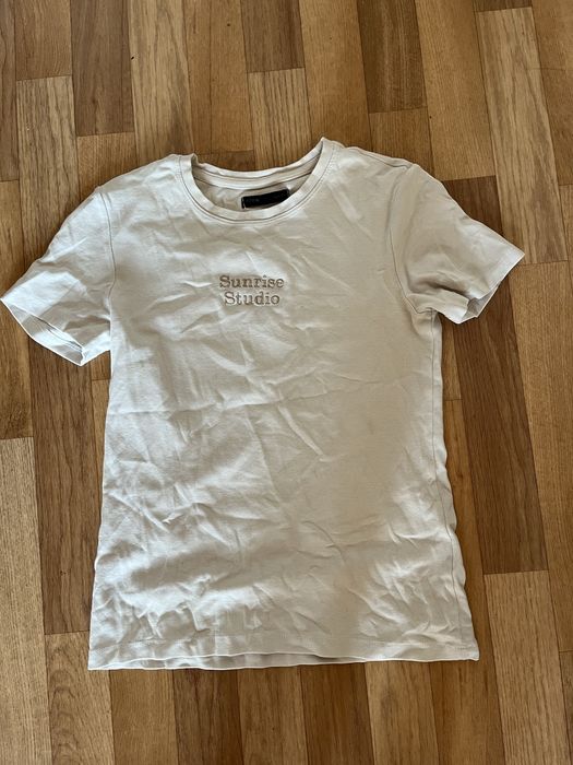 Бяла ежедневна тениска